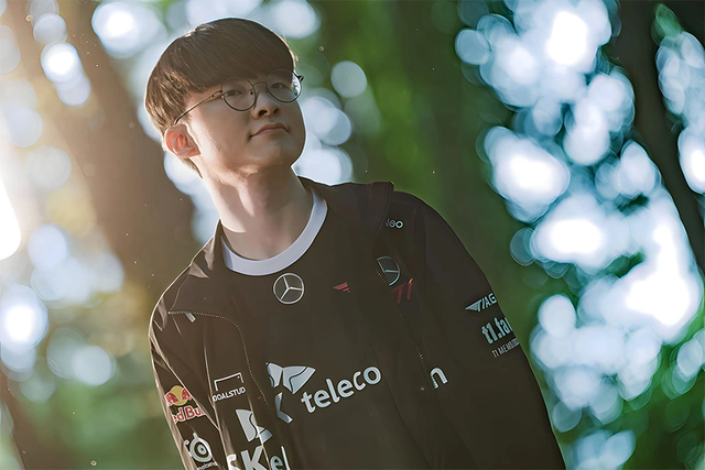 No one but Faker shows that they can revive T1 once the game lost
