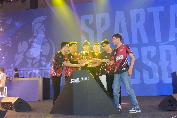Captain Duy Kent of Spartacus sparrow went to the sun and interesting sharing about the recent VPL Cyber ​​Battle championship - Photo 6.