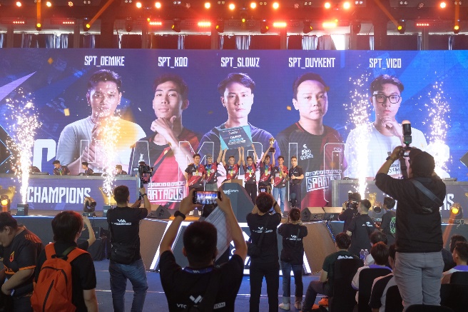 Captain Duy Kent of Spartacus sparrow went to the sun and interesting sharing about the recent VPL Cyber ​​Battle championship - Photo 7.