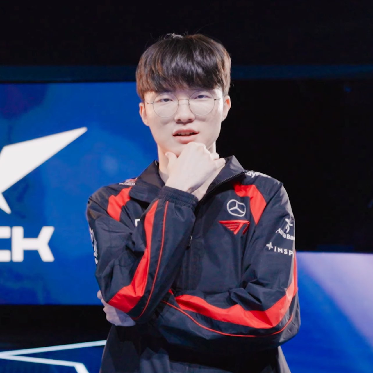 But perhaps Faker himself did not expect to be charming with League of Legends (also the fighting game), he became the greatest player of Esports