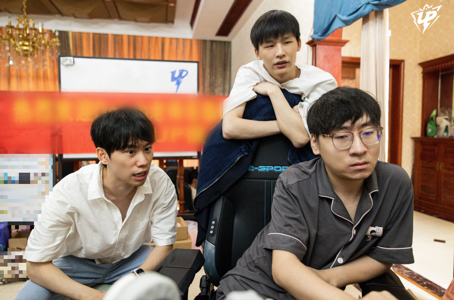 "Roof" Doinb's extreme product clarifies rumors "husband" Back to professional competition- Photo 1.