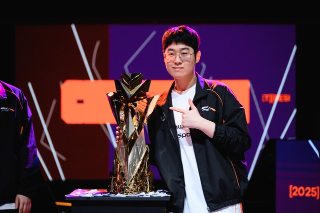Even when winning MSI 2025, Zeus is difficult to rise to the great level after Faker- Photo 1.