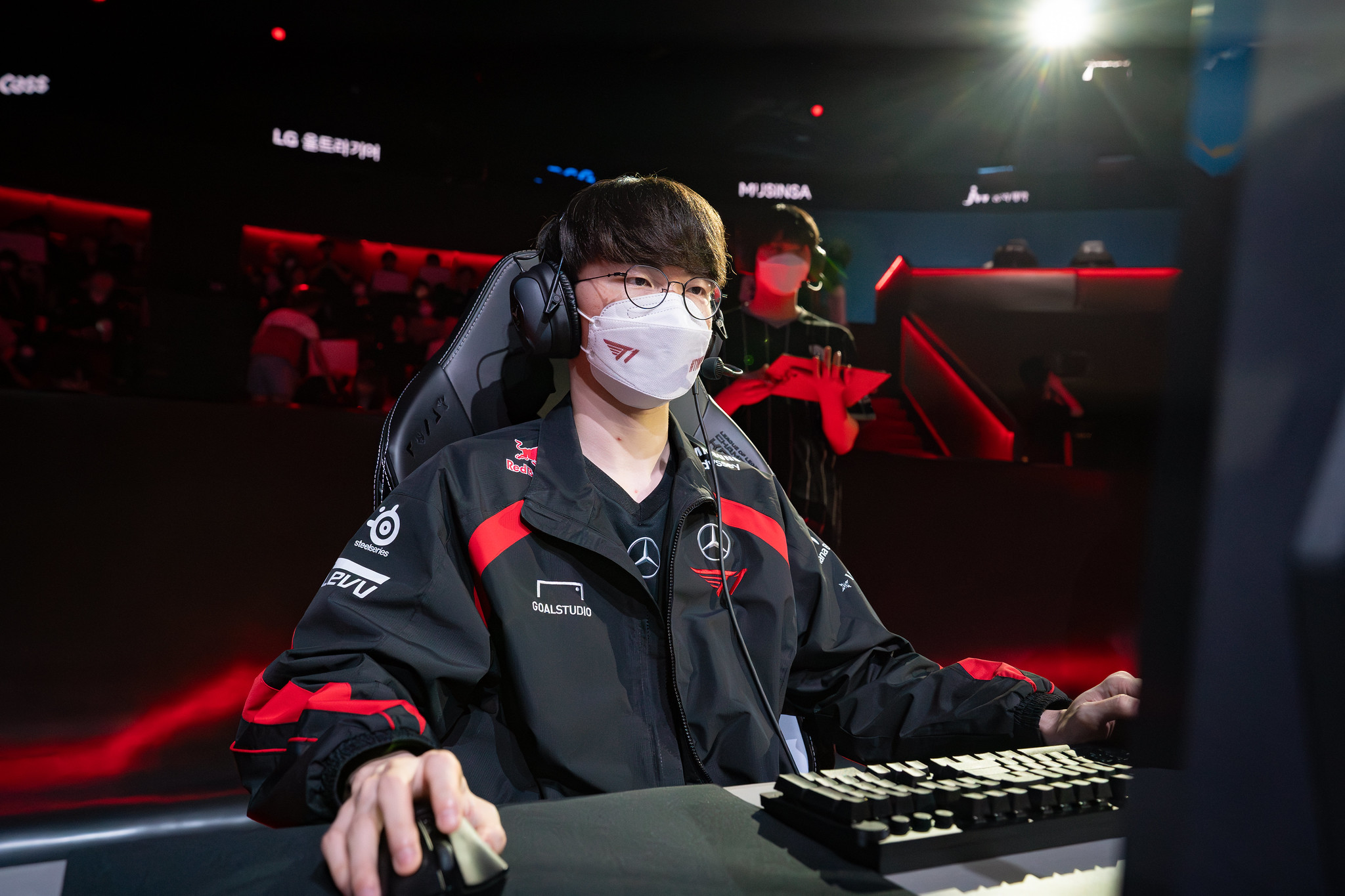 Faker always has a professional attitude and respects the maximum opponent