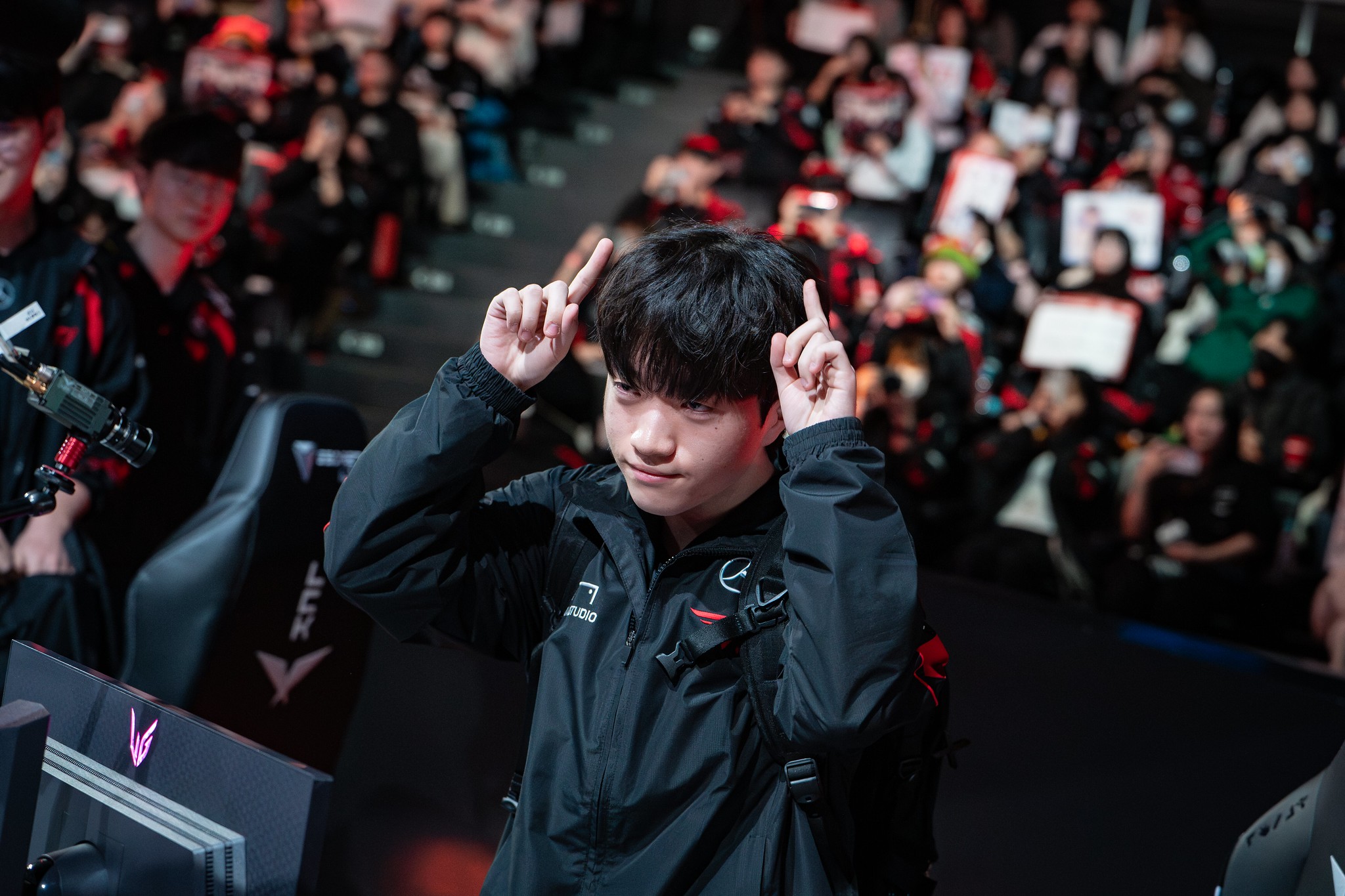 T1 continues to be unbeaten after victory over KT