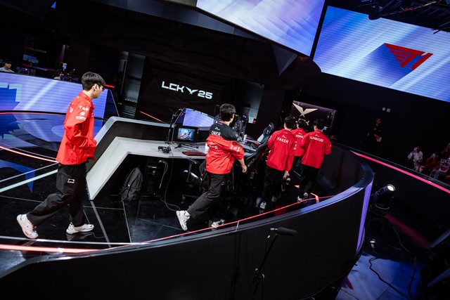 Fan discovered the truth "bitter" Regarding the main squad T1, a name is responsible- Photo 1.