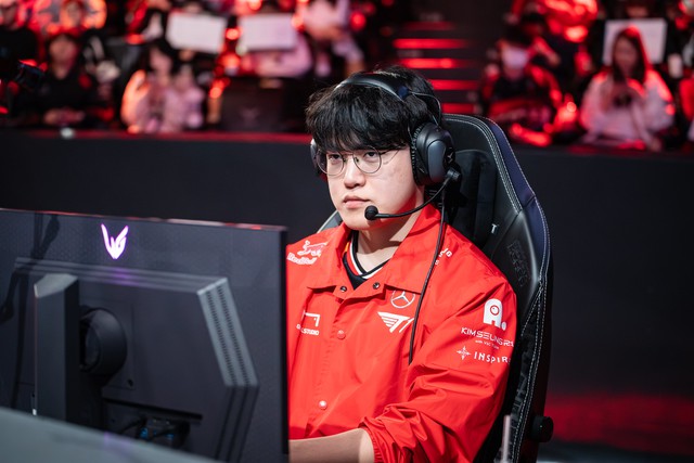 Gumayusi was opponent "Special care" Make fans also worried- Photo 1.