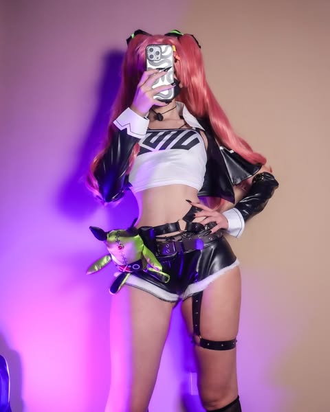 Hot female gamers have the highest League of Legends League, Personal page "unable to escape"- Photo 3.