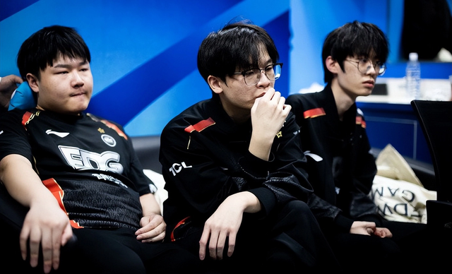 ... and the Champion of Worlds 2021 EDG is at the bottom of the two largest tournament rankings in League of Legends