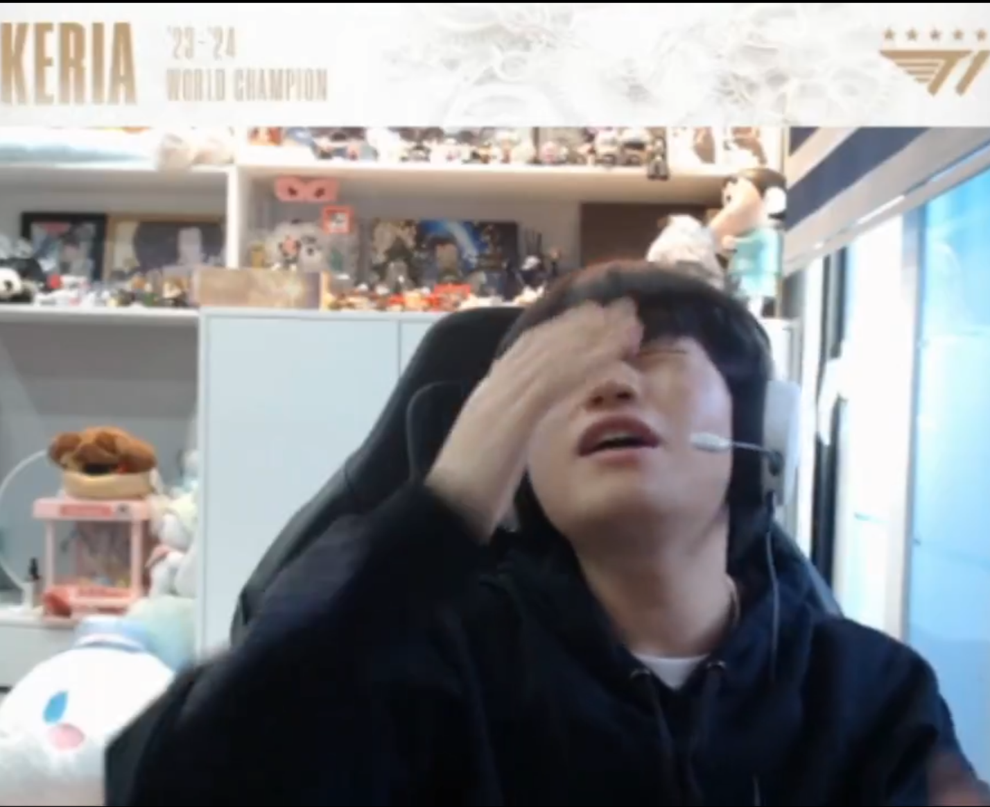 Keria revealed the habit of setup machines affecting his performance