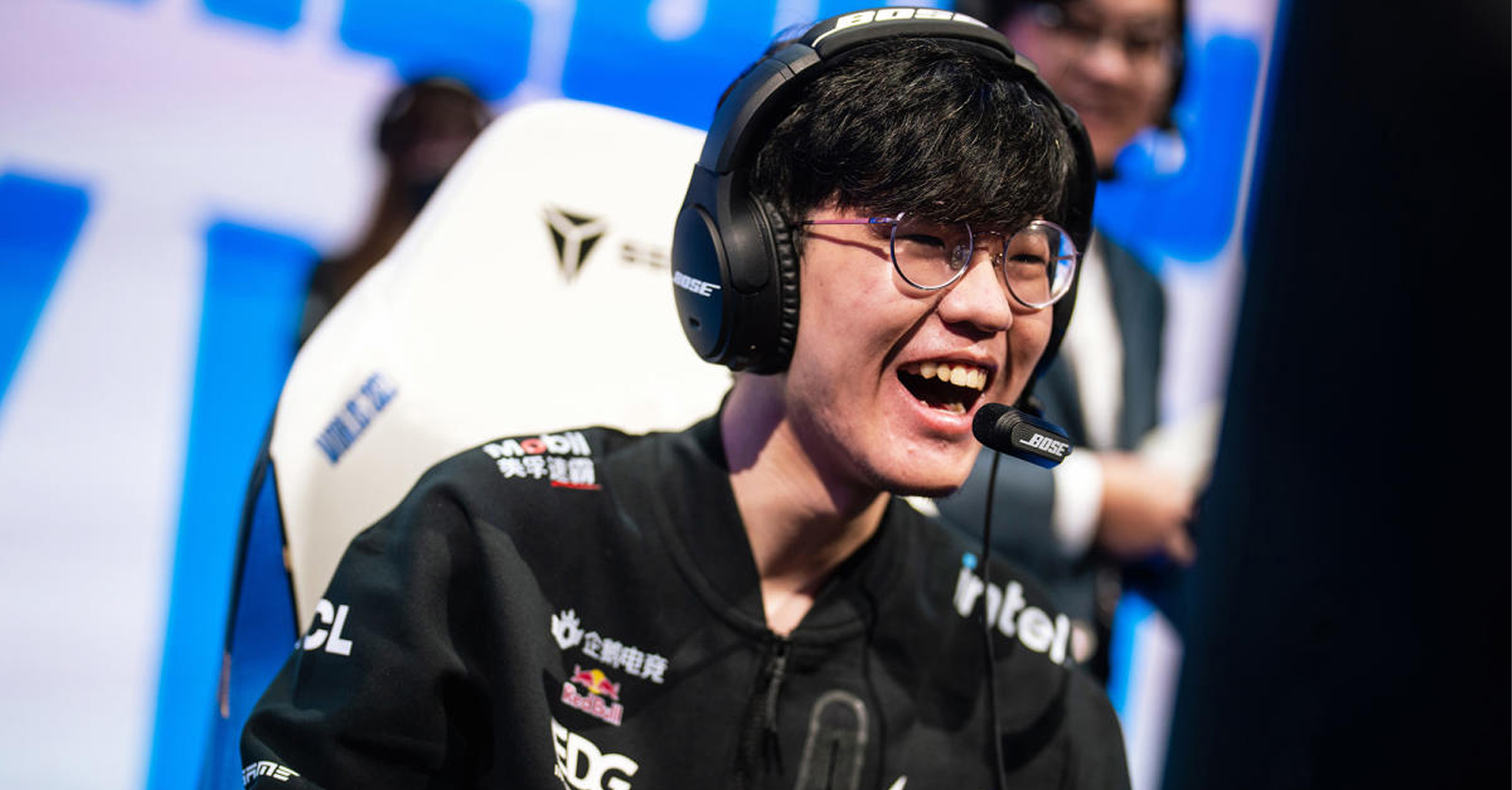 All three teams who won the World Championship no longer hold any player of the squad when winning the title after that after EDG broke up Jiejie
