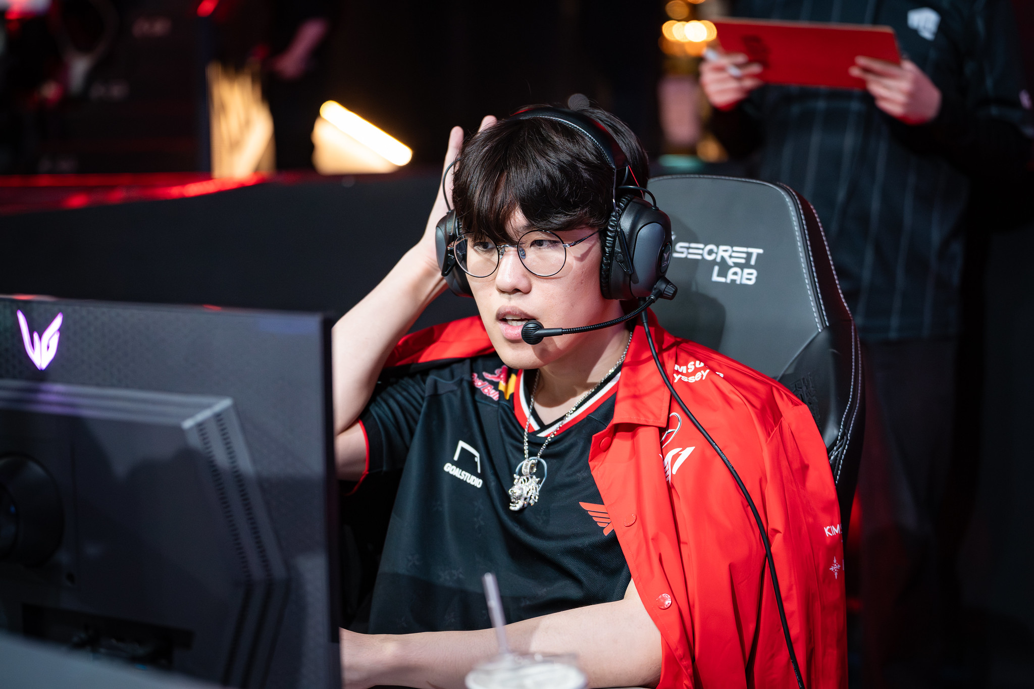 Oner acknowledged the subjective team and to be arrested