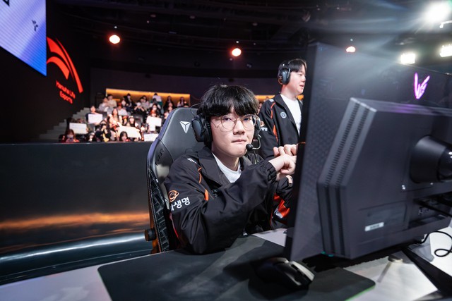 Just one ban, hle makes T1 "shining out"- Photo 3.