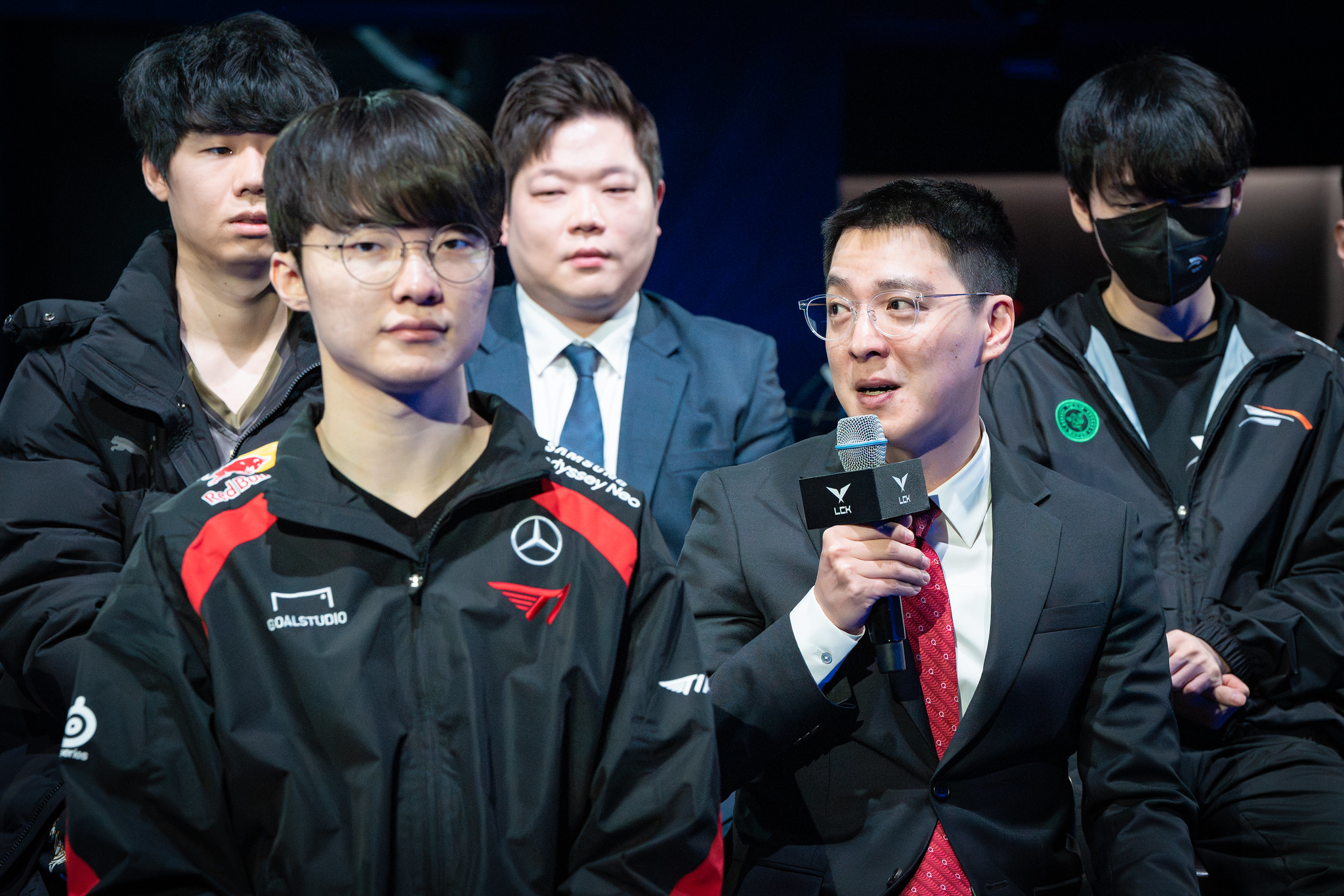 One of the two opening matches of Spring LCK 2024 will be T1 - Gen.G