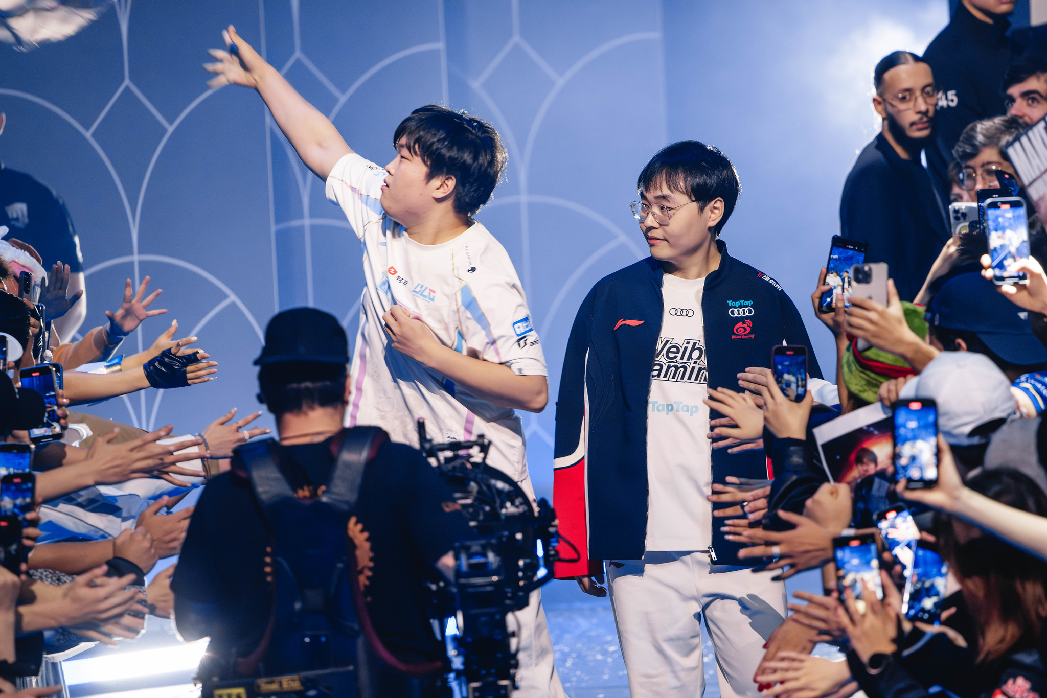 BLG won the right to the final of Worlds 2024 after a somewhat easy victory against WBG