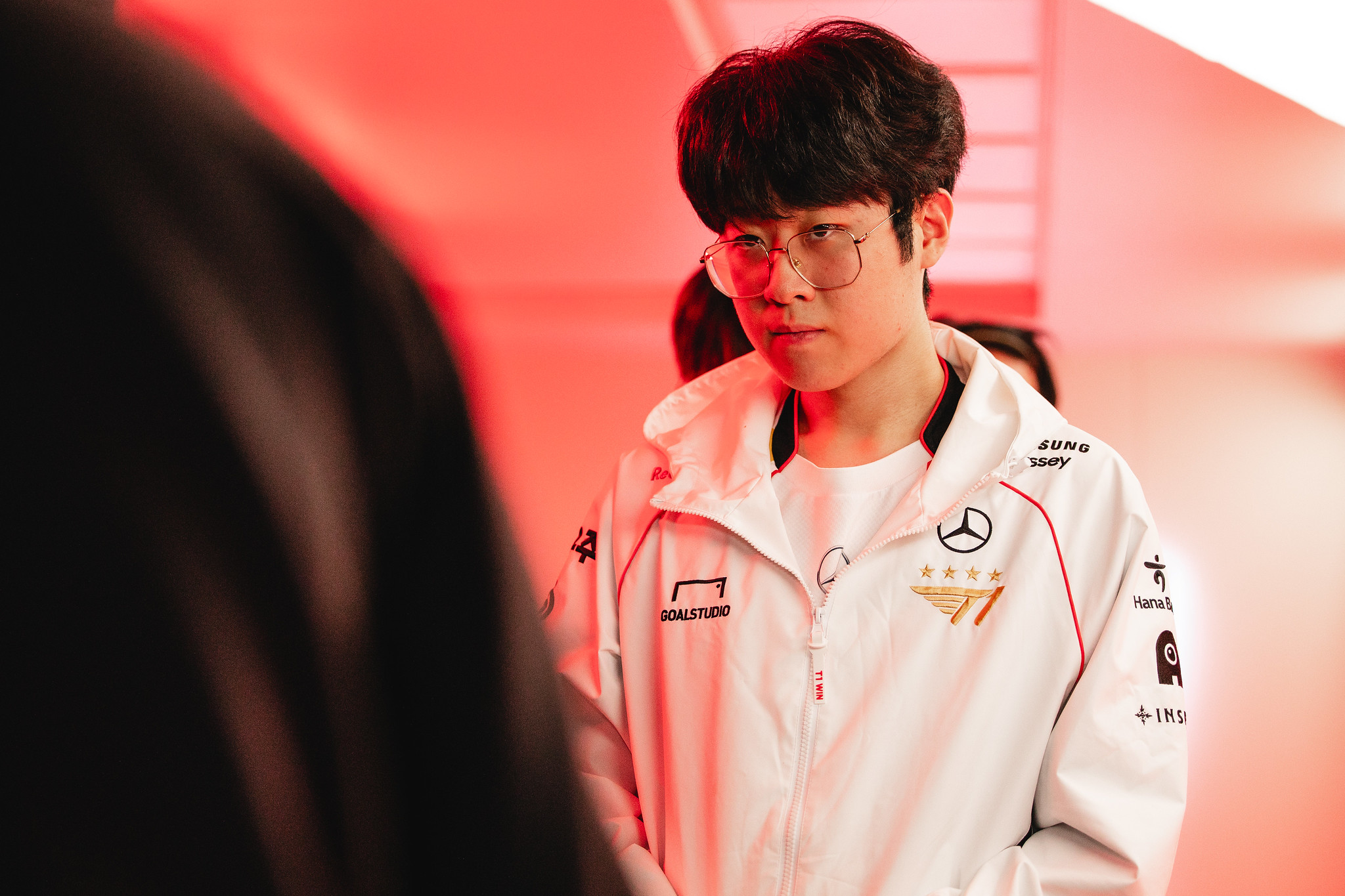 Drama T1 - Zeus thought that there was now a new detail