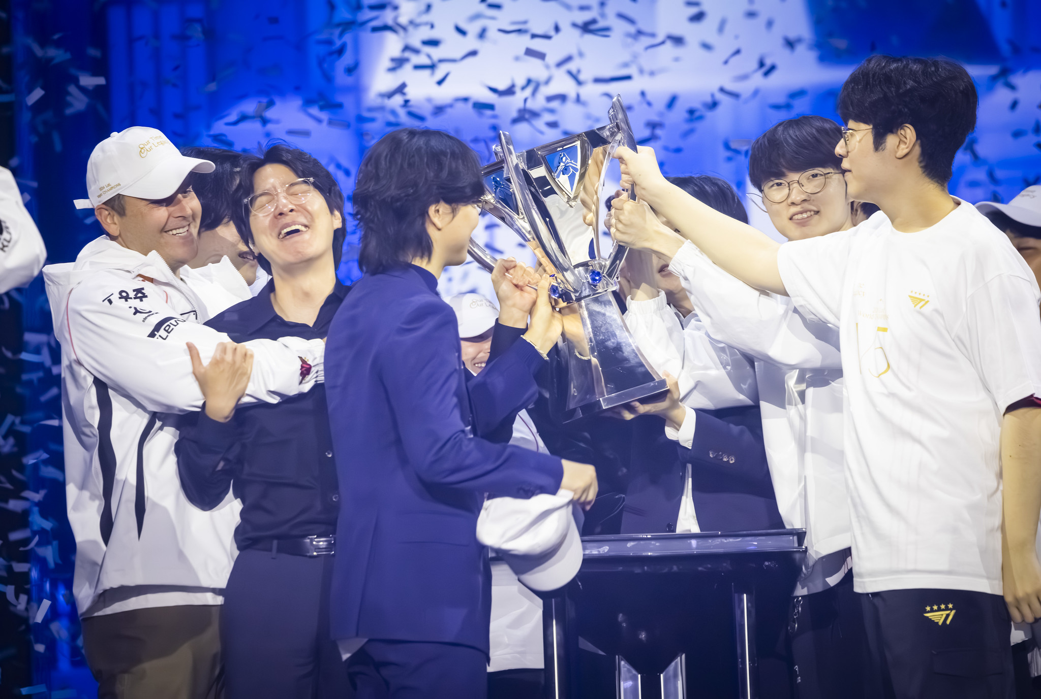 T1 fans are also nervous to watch the team in the final period of the season