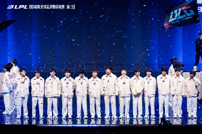 TES and BLG with white outfit