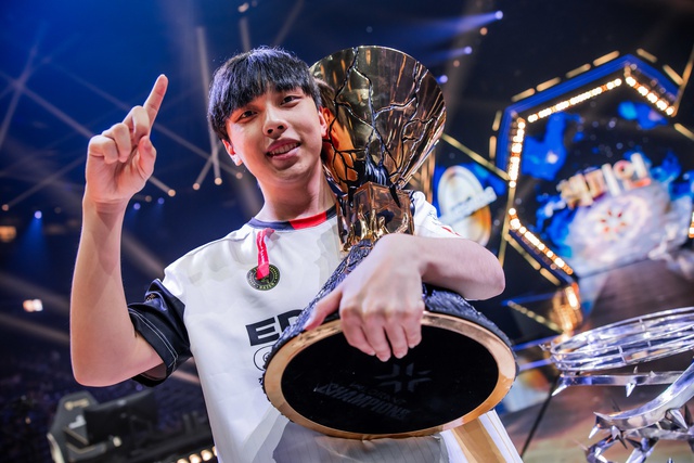 The world champion Esports was condemned by the whole team for attitude "opposition"Streaming badly in teammates- Photo 1.