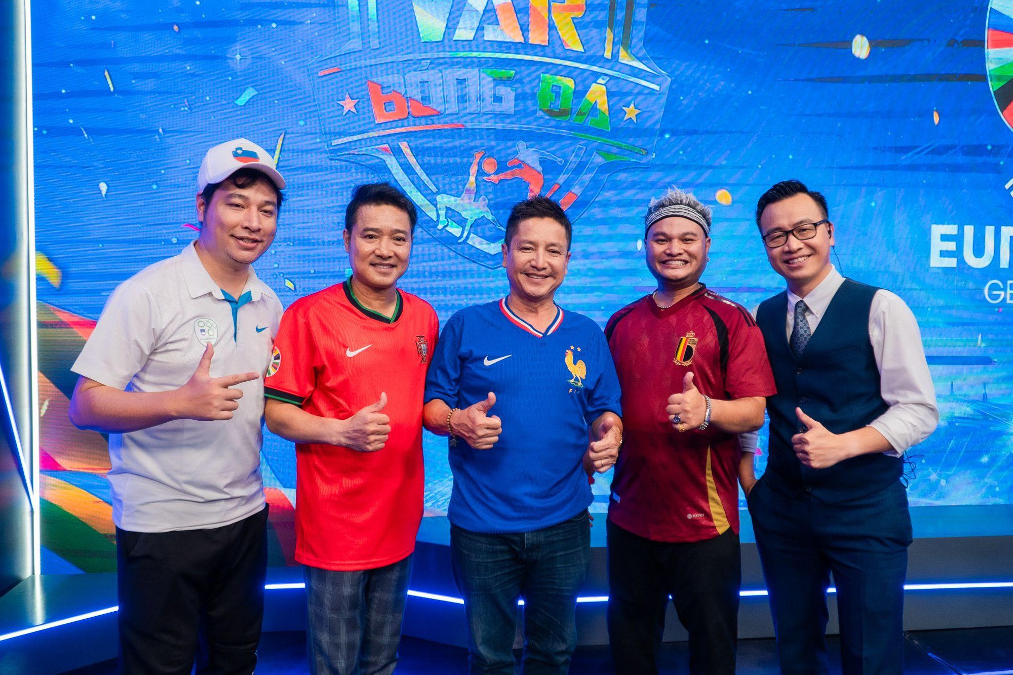 Var Football Show Season 2 - Episode 4: France - Belgium Thu Hung, waiting for Ronaldo to 